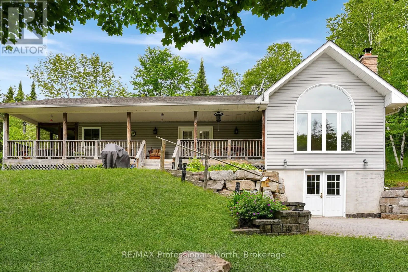 17254 Highway 118, Highlands East (Monmouth)